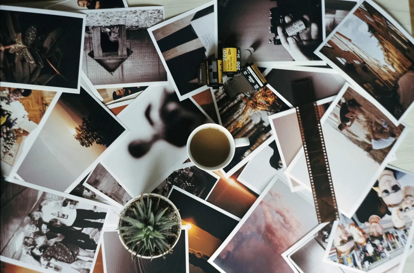 Fonts, stickers and frames in Zaps